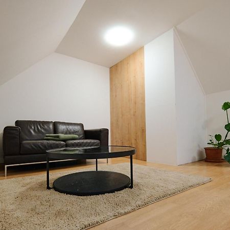 Kesta Apartman Martin Exterior foto